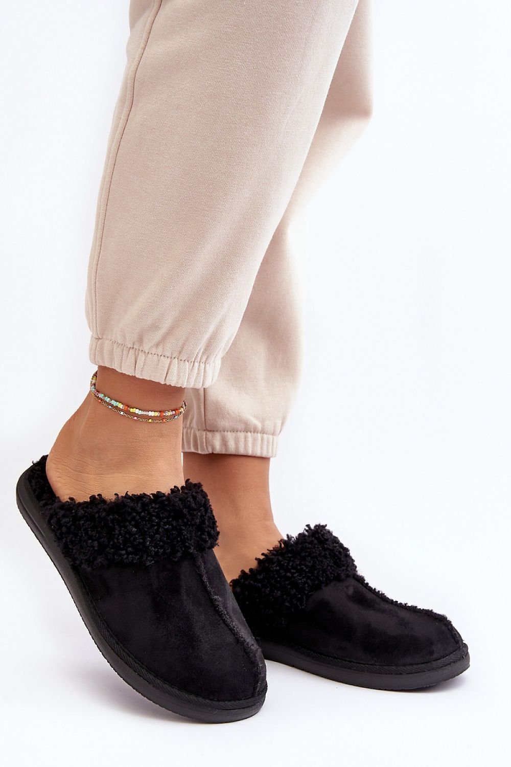 Slippers model 188670